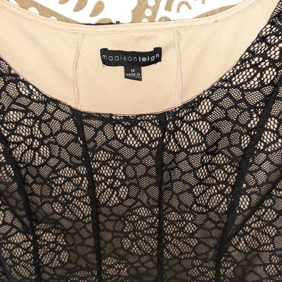 MADISON LEIGH DRESS CAP SLEEVE BLACK SHEATH LINED CROCHET LACE-WOMENS SIZE 14 - Picture 2 of 4